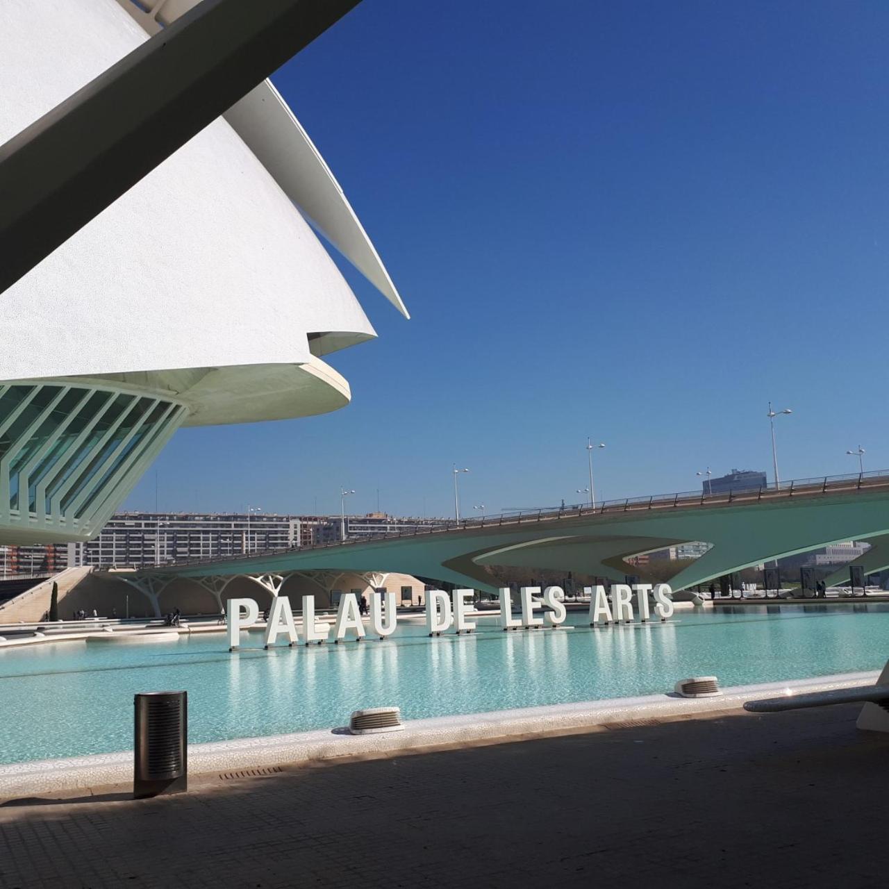 Apartamento Familiar Centro Historico Plaza Ayuntamiento "Ciutat Vella" バレンシア エクステリア 写真